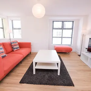 Apartment Town Or Country Oxford Heights